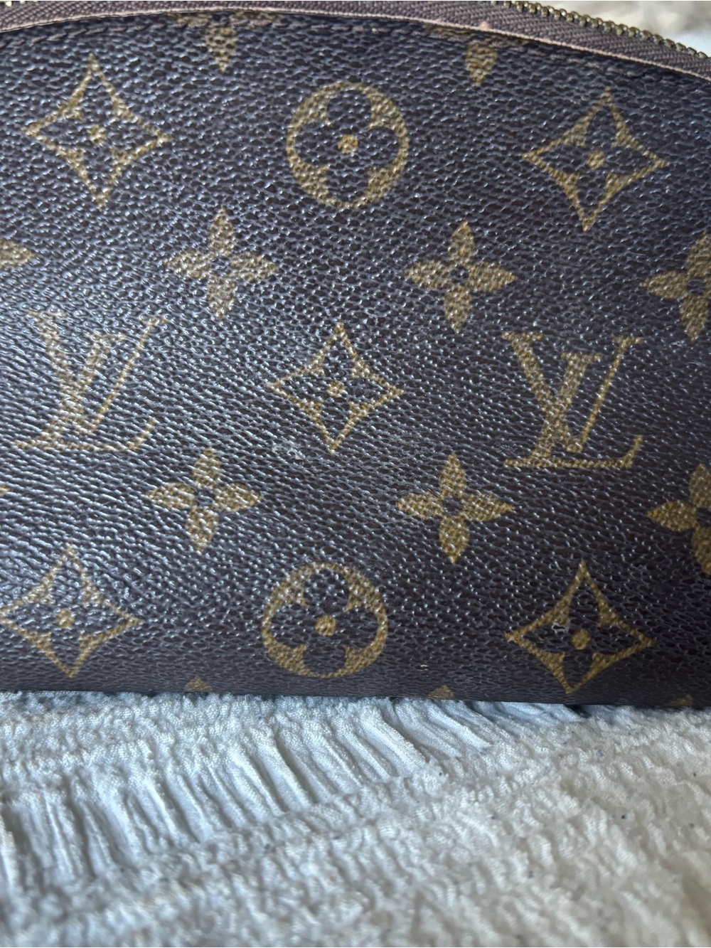 💯 Authentic Louis Vuitton Small Monogram Cosmetic Pouch - Picture 4 of 9